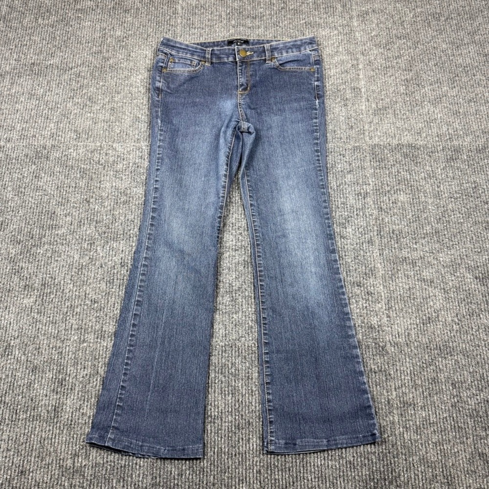 Daisy Fuentes Women Blue Bootcut Jeans Rinse Blast Size 6 Stretch Denim